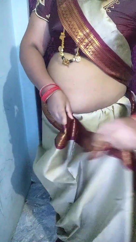 Tamil Aunty Silk Saree Draping