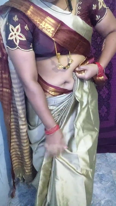 Tamil Aunty Silk Saree Draping