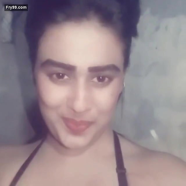 Beautiful Sexy Girl Showing