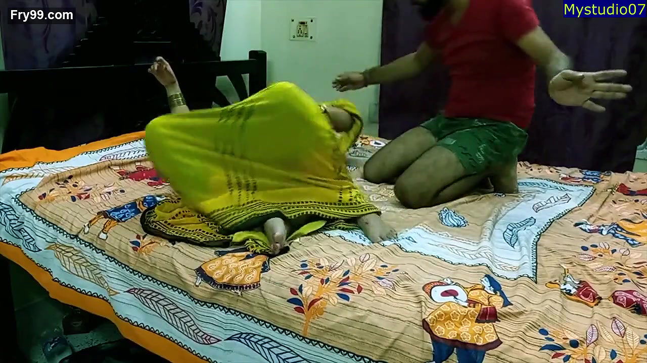 Friendly romance with hot milf aunty