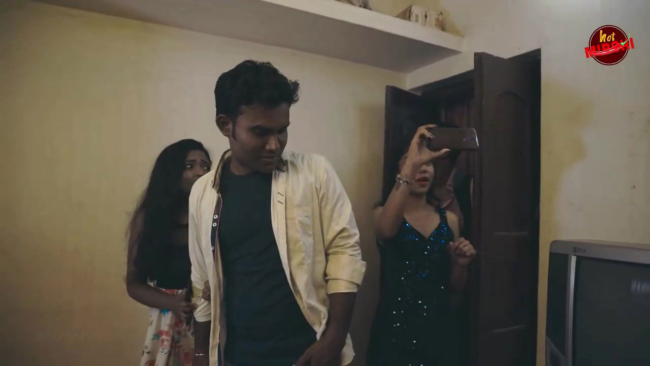 Bhoot Bunglow (2021) UNRATED 720p HDRip HotMirchi Bengali Short Film