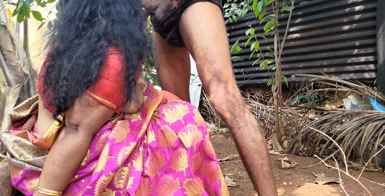 Aunty was looking for something in the garden and I had sex with her