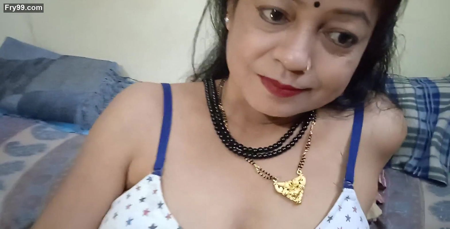 Hot Deshi Women for Play Her Hairy Pussy Hot Boobs Nippal