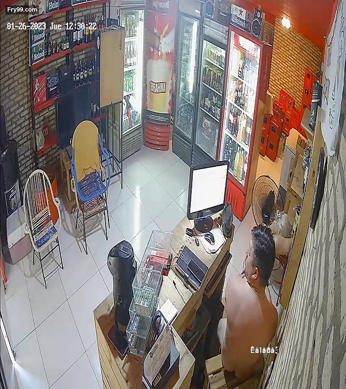 Caught on Hidden Camera – Shop Keeper Fucking His Assistant