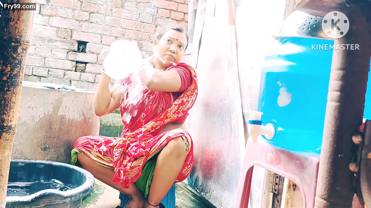 Bengali bhbai bath video