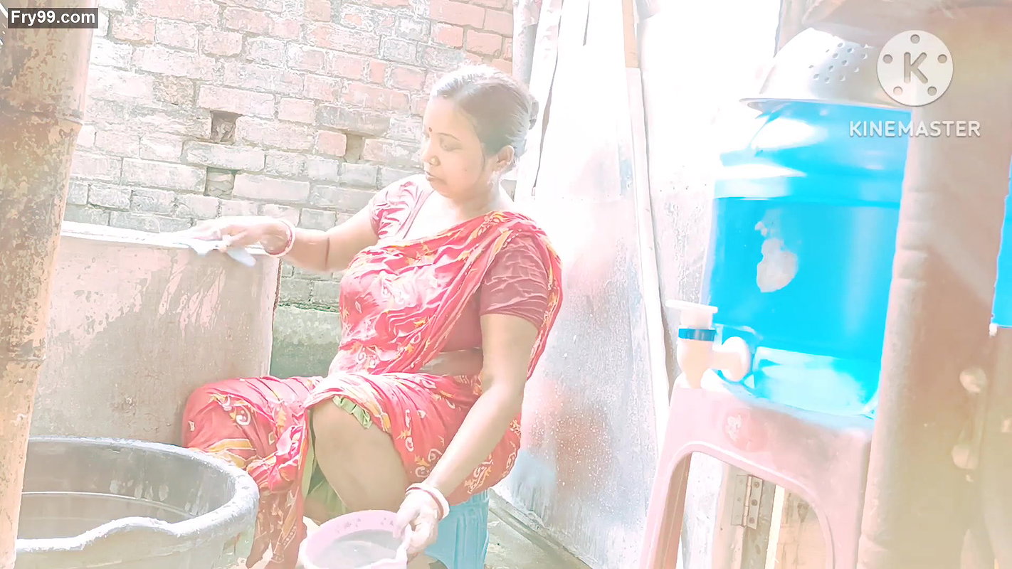 Bengali bhbai bath video