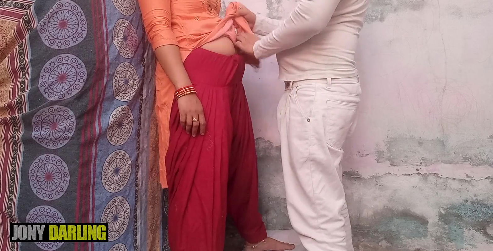 Punjabi Audio- Chachi Te Bhateeja Ghar Ch Hi Karde C Ganda Kam Real Sex Video by Jony Darling