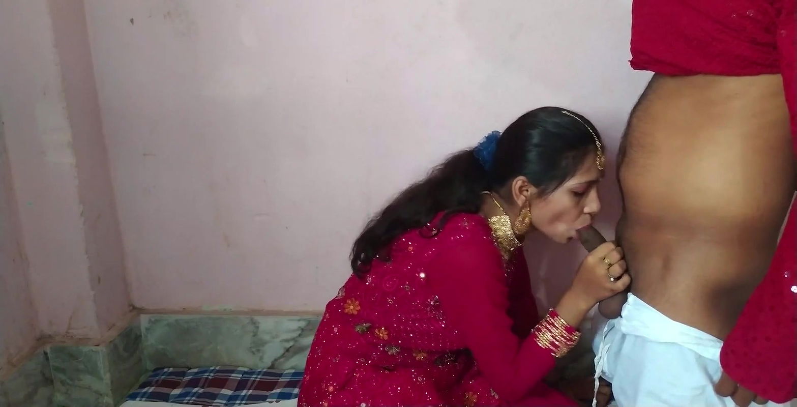 Up Coming Desi Muslim Couple Suhagraat Chudai Video