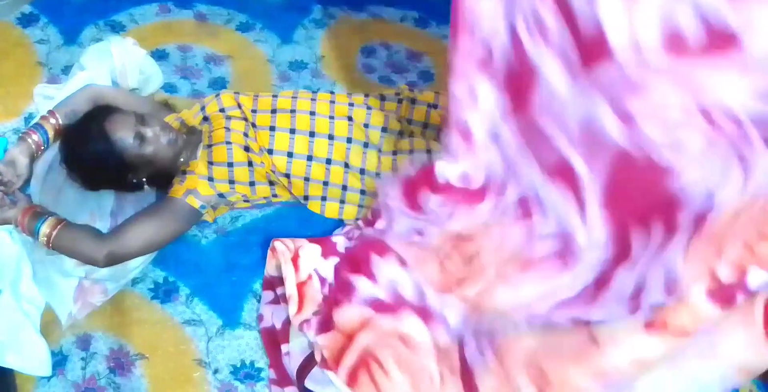 Bhabhi ke Sath Ful Romance Ke Adhin Nahin aur sath mein chudai bhi Karti