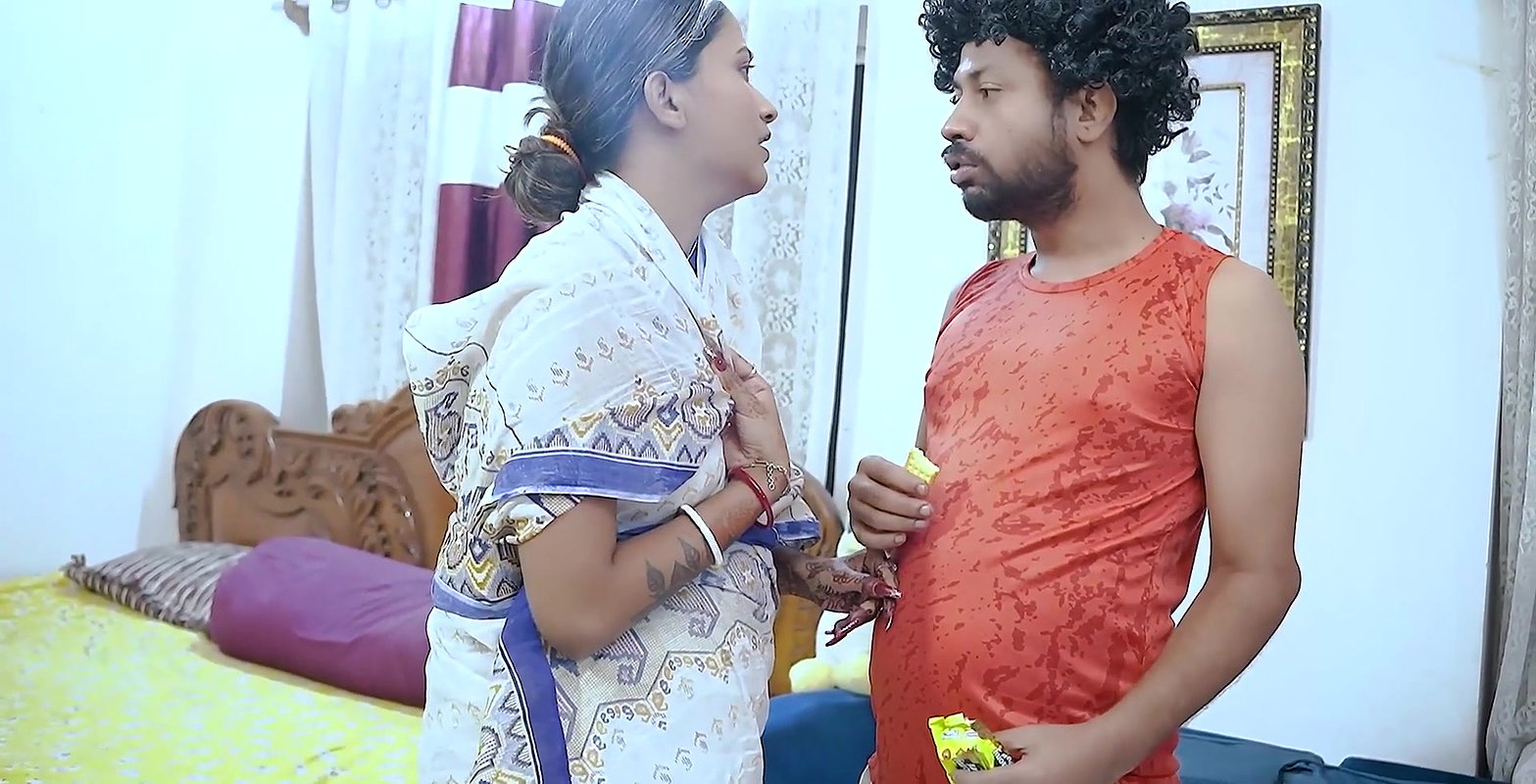 Sexy sudipa dadi ne apne pote ko akela paya aur raat bhar ghapaghap chudaee sikhate  hai full movie