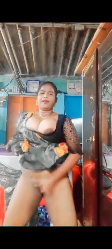 Naughty South Indian Bhabhi Nude Dance