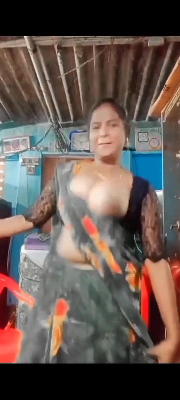 Naughty South Indian Bhabhi Nude Dance