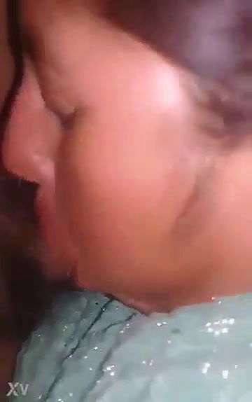 Cholita le gusta oral