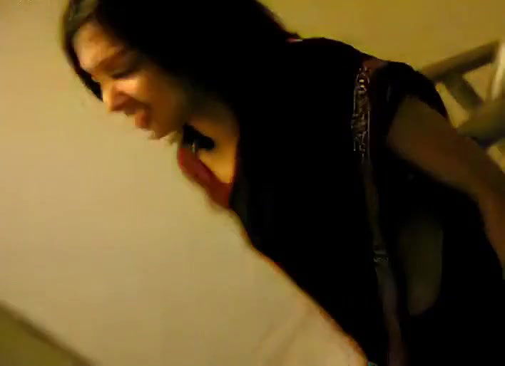 Bhabhi Kiss with boy