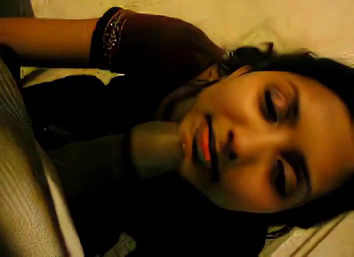 Bhabhi Kiss with boy