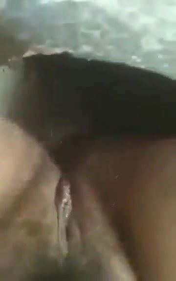 Chapina en el sanitario