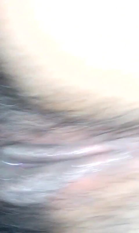 la pongo de perrito para cojermela ke apretadita esta.