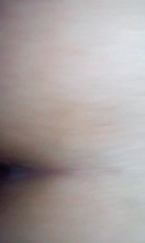 la pongo de perrito para cojermela ke apretadita esta.