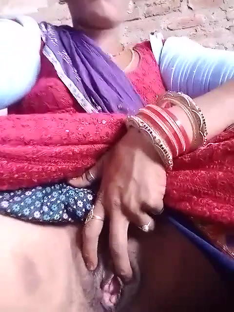 Village bhabhi