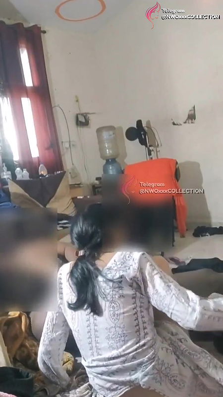 BBc Fuck mom daughter togather