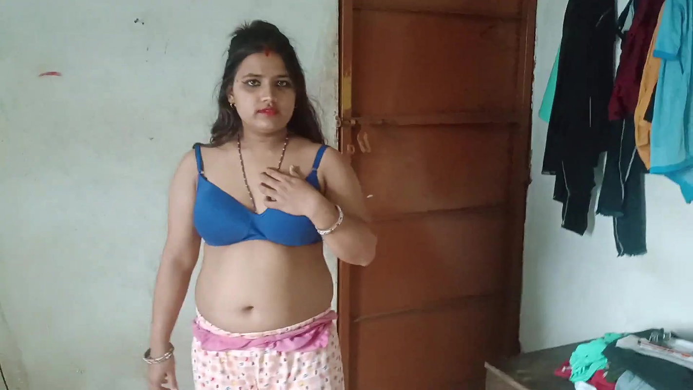Desi hot bhabi dance