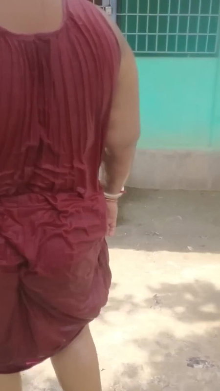 Bengali sexy village aunty bath video – 3