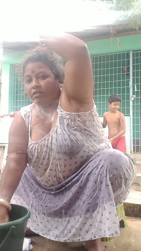 Bengali sexy village aunty bath video – 8