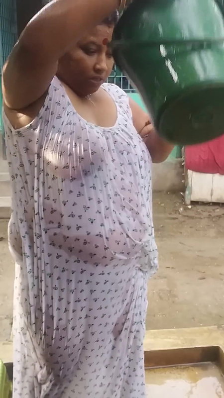 Bengali sexy village aunty bath video – 9