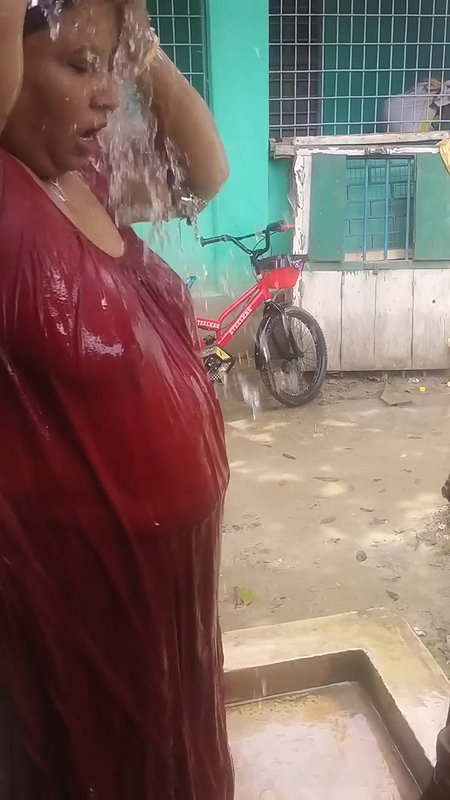Bengali sexy village aunty bath video – 10
