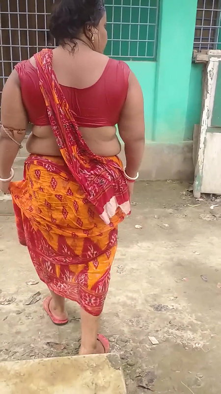 Bengali sexy village aunty bath video – 11