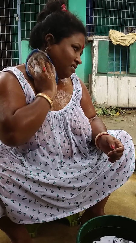 Bengali sexy village aunty bath video – 12