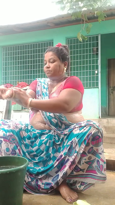 Bengali sexy village aunty bath video – 13