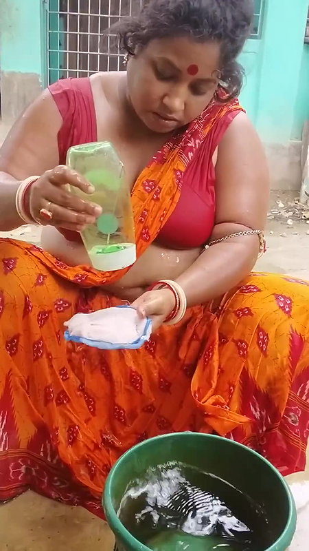 Bengali sexy village aunty bath video – 14