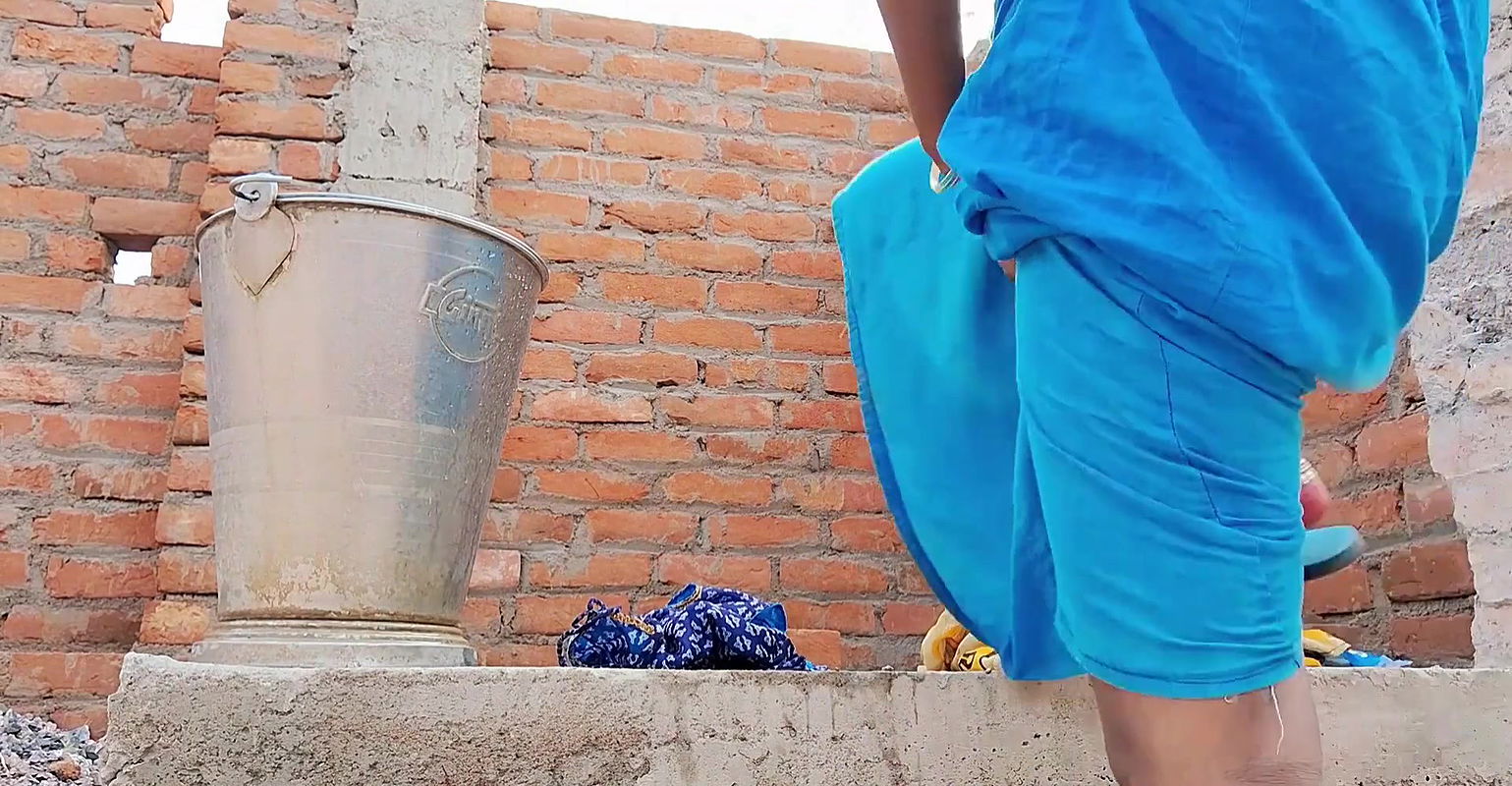 I’m Washing Her Cloth and Fingering Her Tight Cremie Pussy