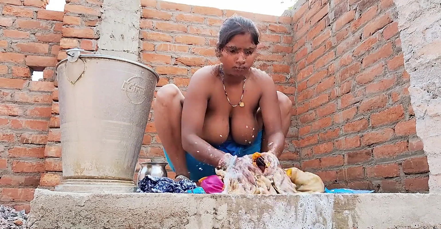 I’m Washing Her Cloth and Fingering Her Tight Cremie Pussy