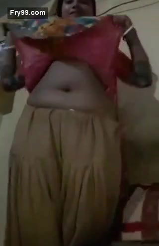 Big navel bhabi