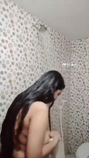 Bigboob Girl Bathing