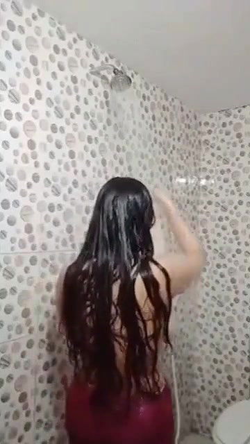 Bigboob Girl Bathing