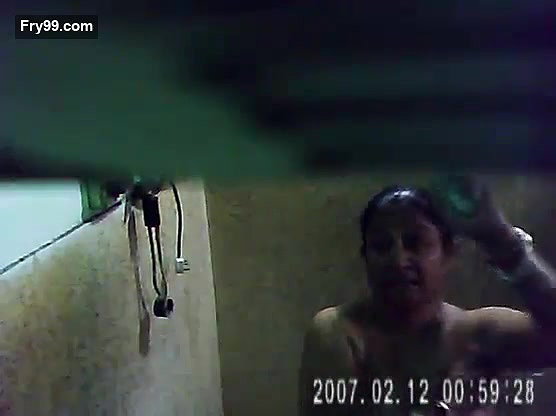Next Bhabhi Filmed In Shower – Movies