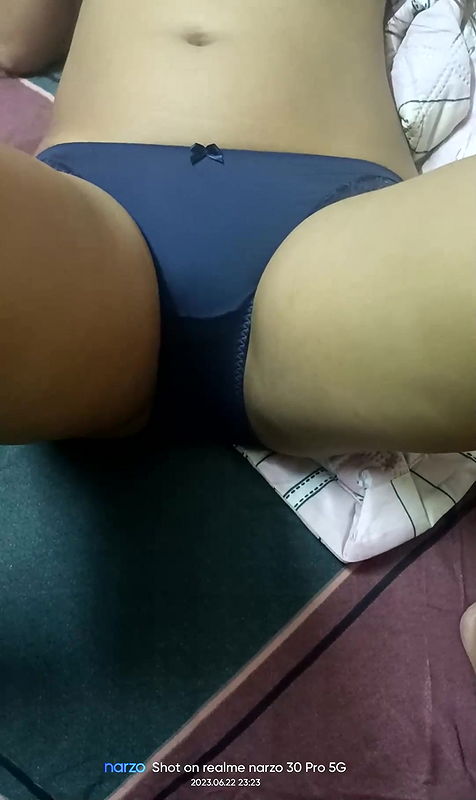 Sexy Indian Girl Bathing