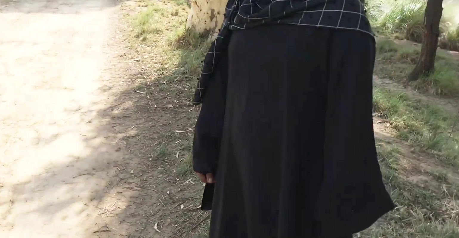 randi ko jungle se utha k apne room ma choda aur oski gand mari  clear hindi audio