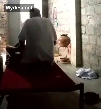 Desi village wife fucking with old father in lw