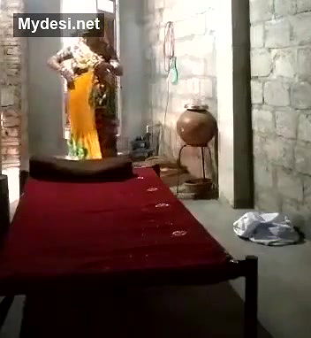 Desi village wife fucking with old father in lw