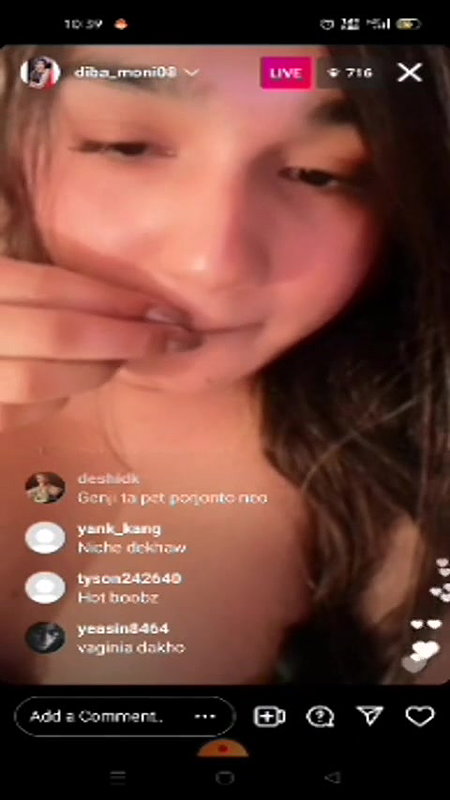 diba moni show her boobs