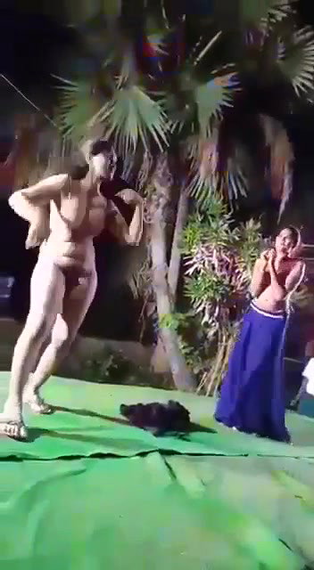 Nude dance