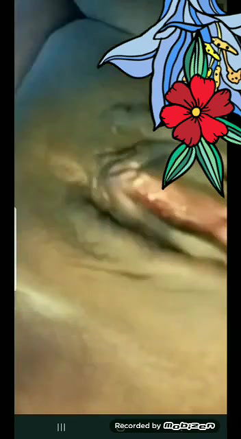 Desi sexy face bhabi fing her big pussy