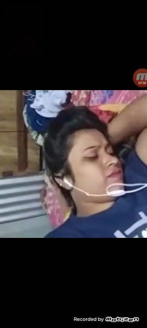 Desi bhabi hot boobs on cam