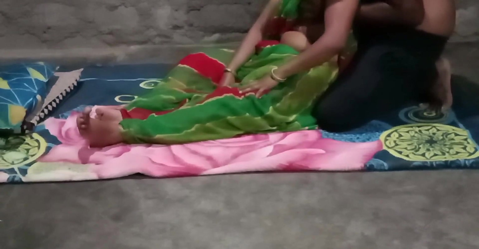 Desi wife fucks her husband Indian Desi