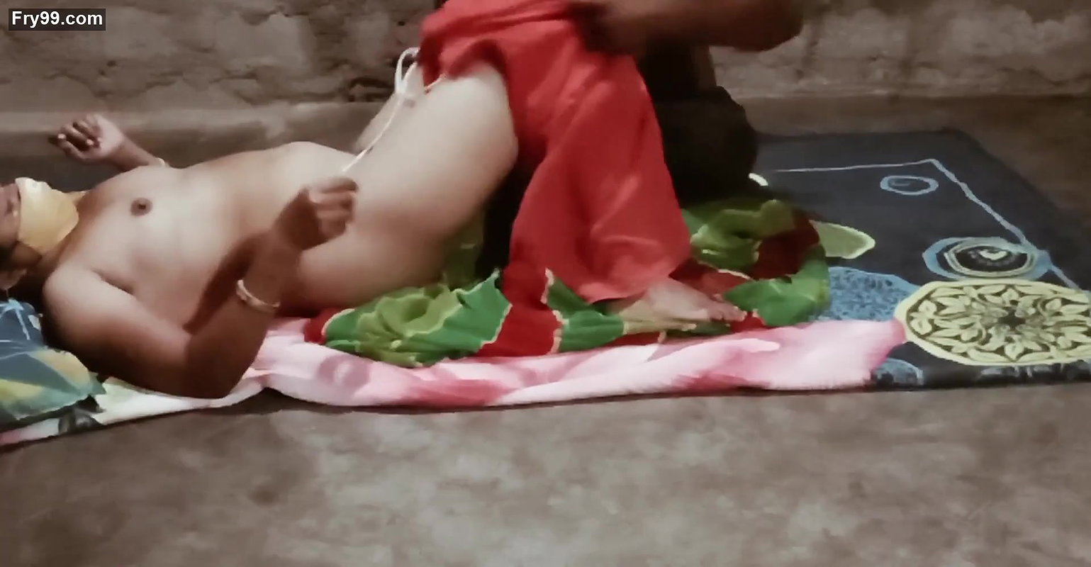 Desi wife fucks her husband Indian Desi