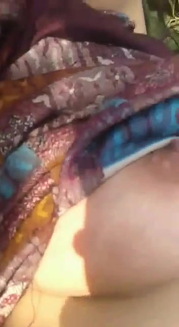 Desi sexy bhabi outdoor fucking